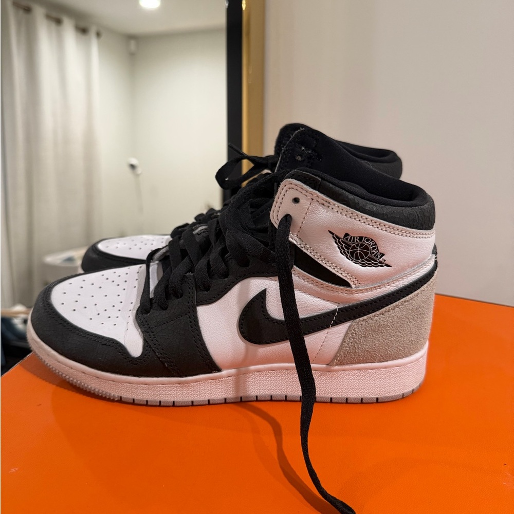 Nike Air Jordan 1 High Black and White Shoes